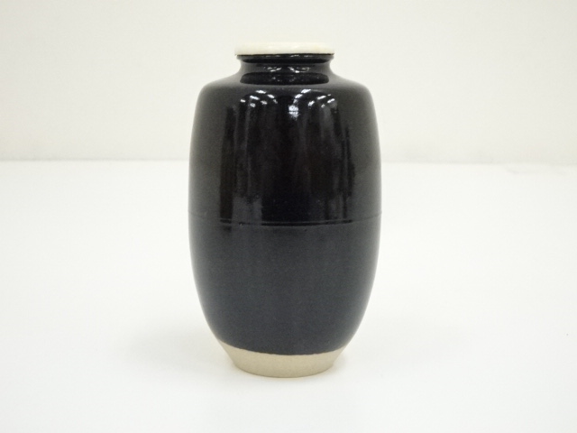 【中古品】茶道具　山岡徹山造　香春肩衝茶入（共箱） 道具 ] - 道具 香春焼 二代 山岡徹山造 肩衝茶入（仕覆付）（共箱